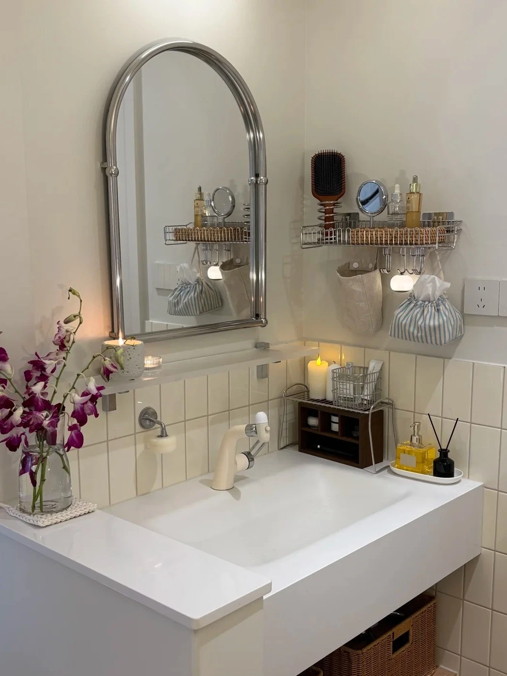 Hot Bent Luxury Bathroom Basin Hot Bent Luxury Bathroom Basin